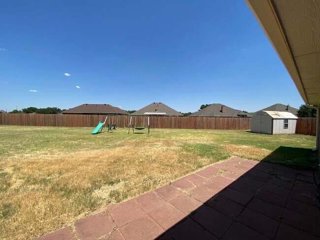 Photo - 104 Chapman Cir