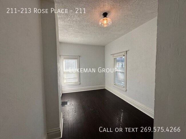 Photo - 211-213 Rose Place-211 Unit 211