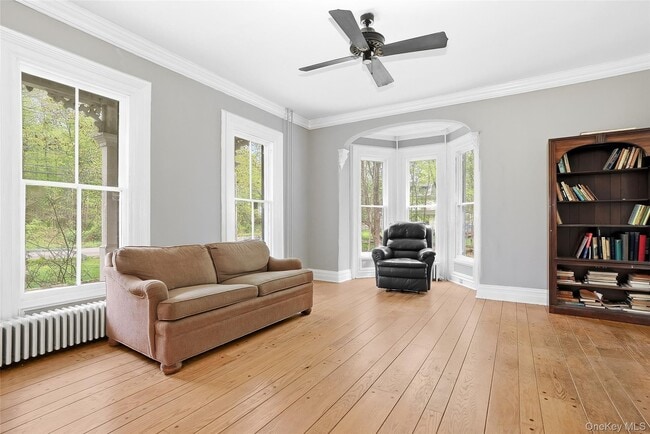 15 Ladentown Rd