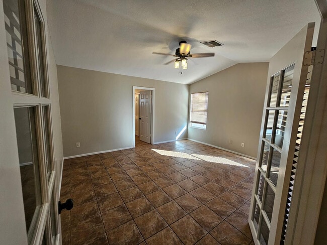 Photo - 406 E Century Ave