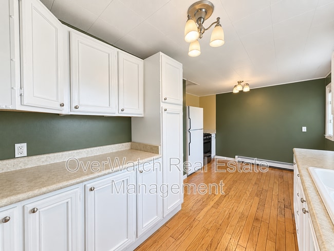 Photo - 1800 Logan St