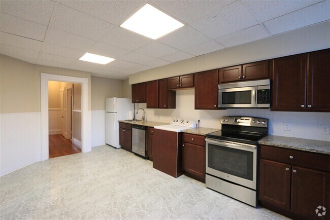 Building Photo - 793 Cambridge St Unit 2 Rental