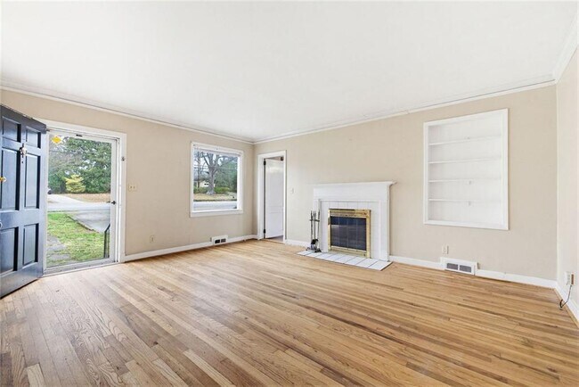 Photo - 1911 N Decatur Rd