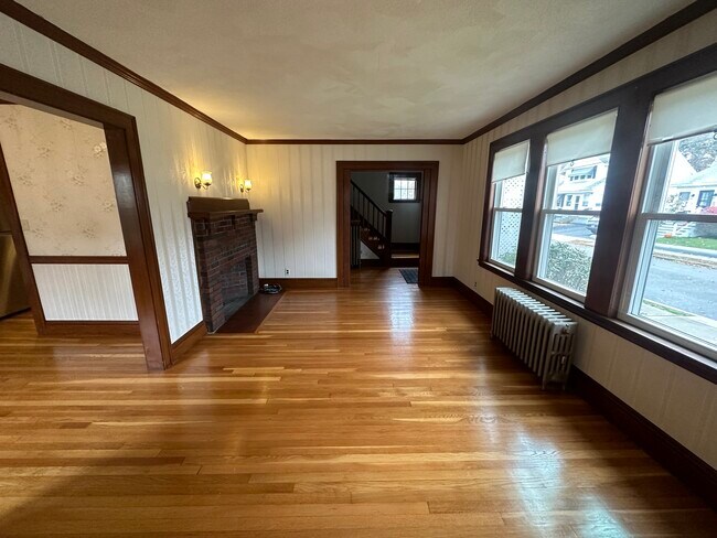 Photo - 235 Ashcroft Rd