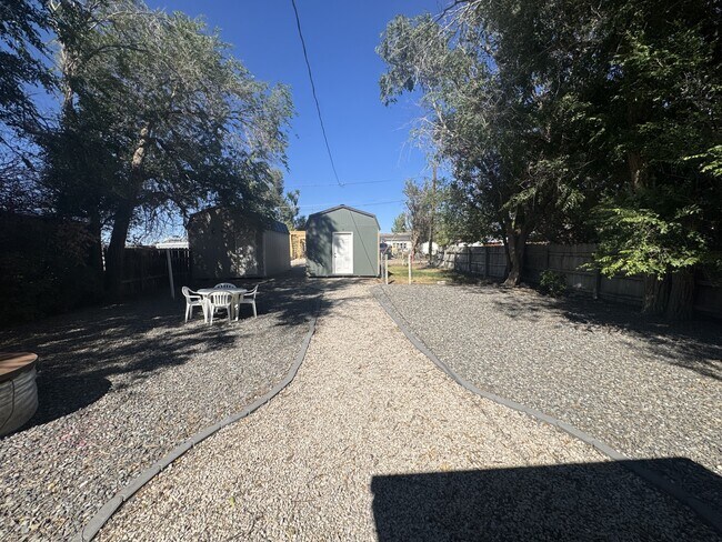 Photo - 634 4th Ave N