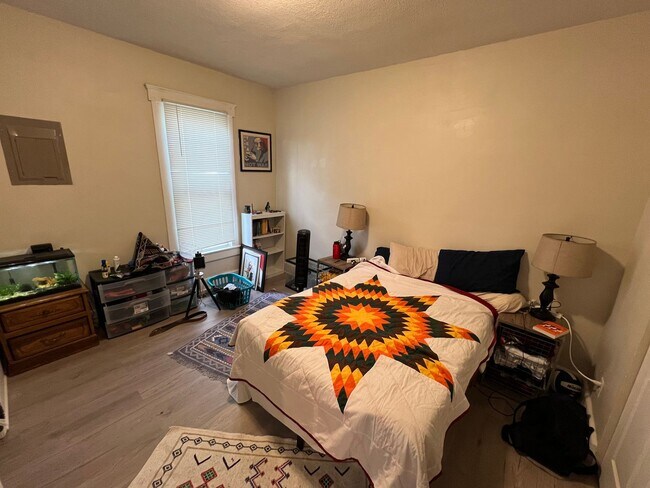 Photo - 105 E Hill St Unit 1/2