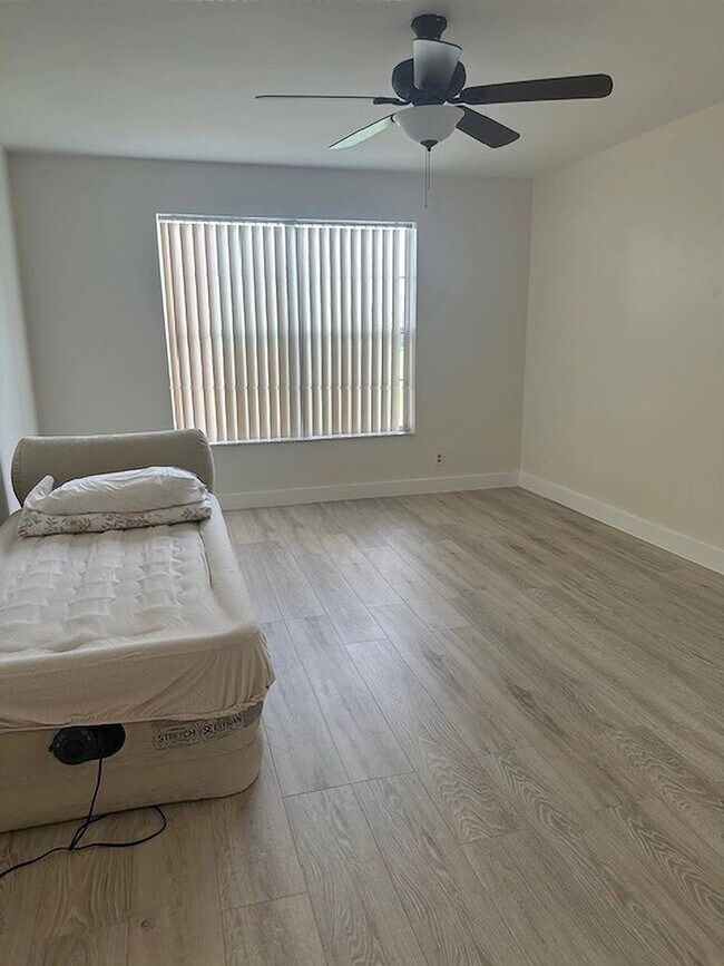 Photo - 8205 NW 61st St Unit B218