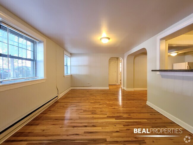 Building Photo - 727 W Barry Ave Unit 1 bed Rental