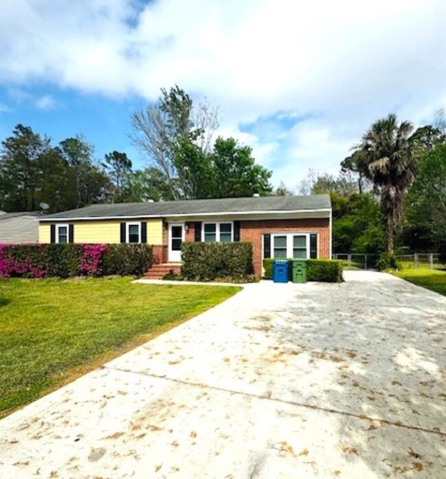 ~~~ COLLEGE PARK ~~~ - ~~~ COLLEGE PARK ~~~ House
