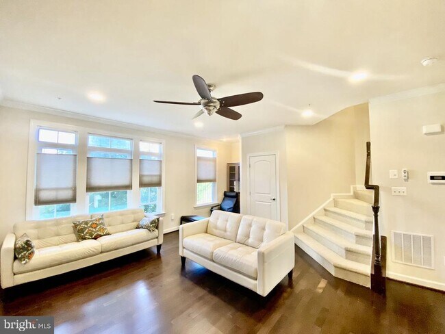 Photo - 416 Grand St