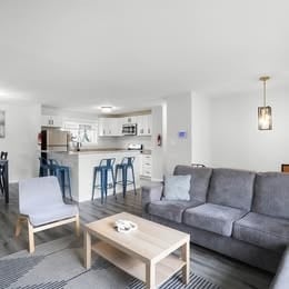 Photo - 5201 Banks Pl NE