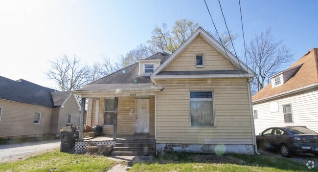 Building Photo - 3 Bed 2 Bath House Columbia College