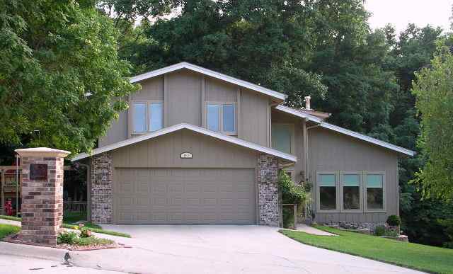 Large Home in Bellevue for Rent - Large Home in Bellevue for Rent