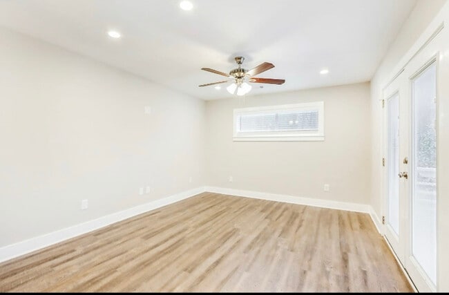 Photo - 2121 Nichols Ln