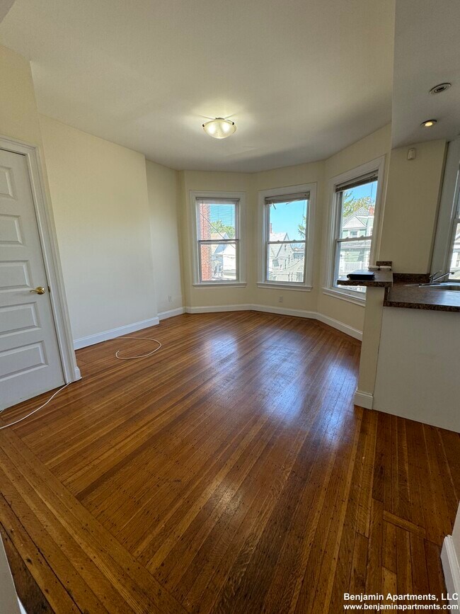 Photo - 45 Ashford St Unit 3