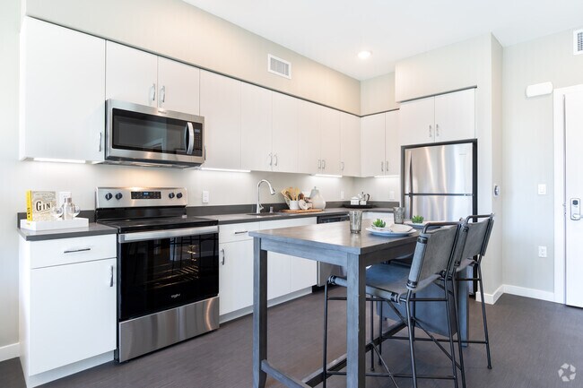 1HAB, 1BA - 720 ft²