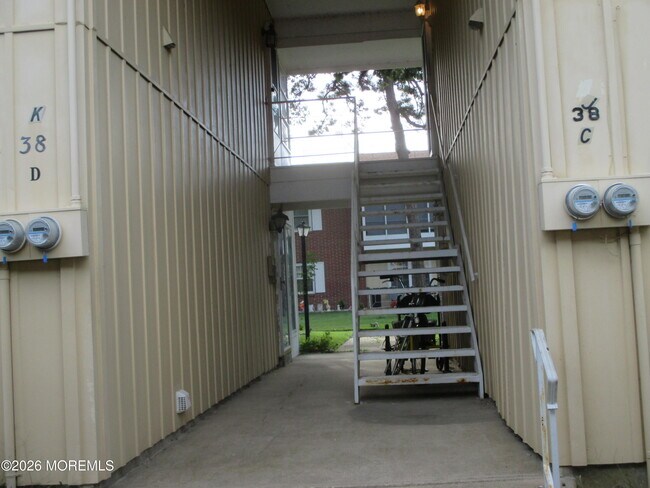 38 Cambridge Ct
