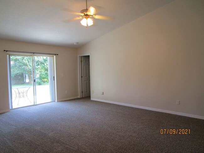 Photo - 3BR 2BA HOME FLORIDA SHORES FOR RENT