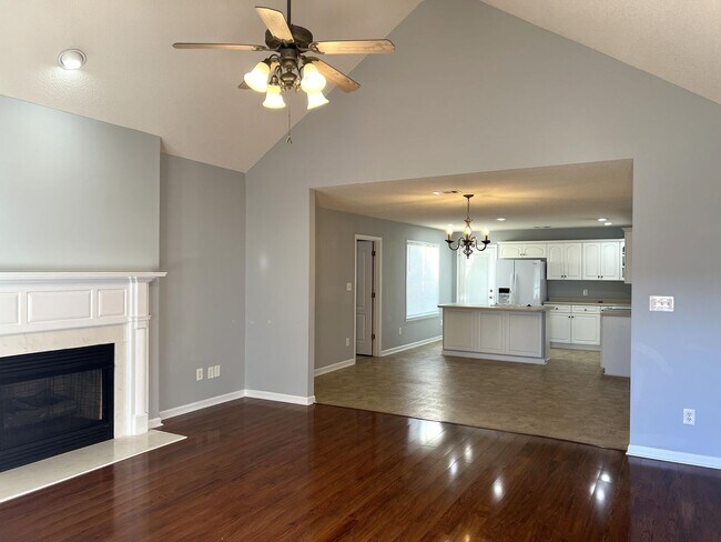 Photo - Absolutely Adorable Home Near Lake Joy Elementary
