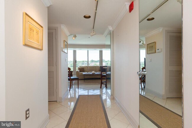 Photo - 1275 25th St NW Unidad 800