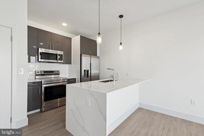 Photo - 1221 E Fletcher St Apartment Unit 406