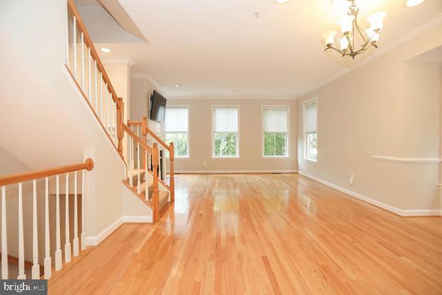 Photo - 722 Capitol Square Pl SW