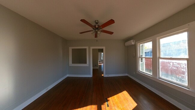 Photo - 538 Kayton Ave Unit 538