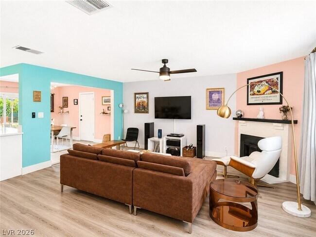 Photo - 1816 Wengert Ave