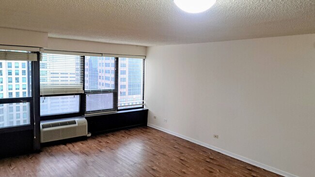 Photo - 30 E Huron St Unit 3410