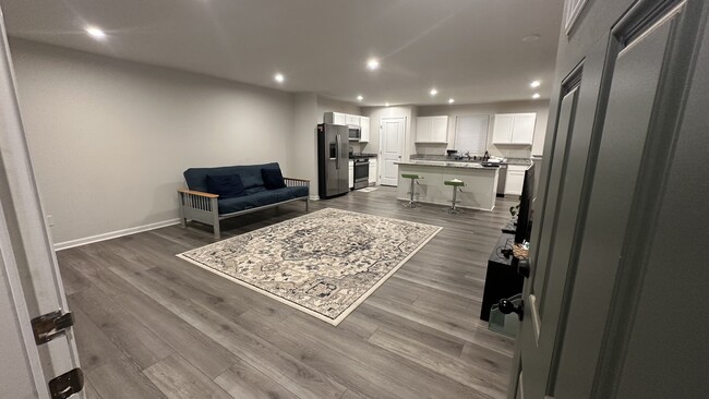 Building Photo - 3722 Kirkham Dr Rental