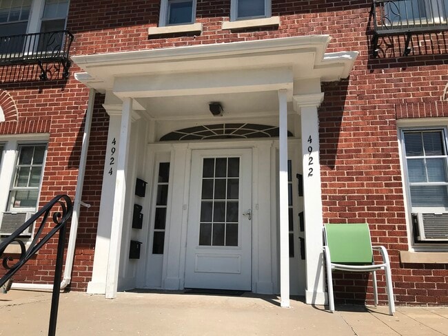 Photo - 4922 California St Unidad 1