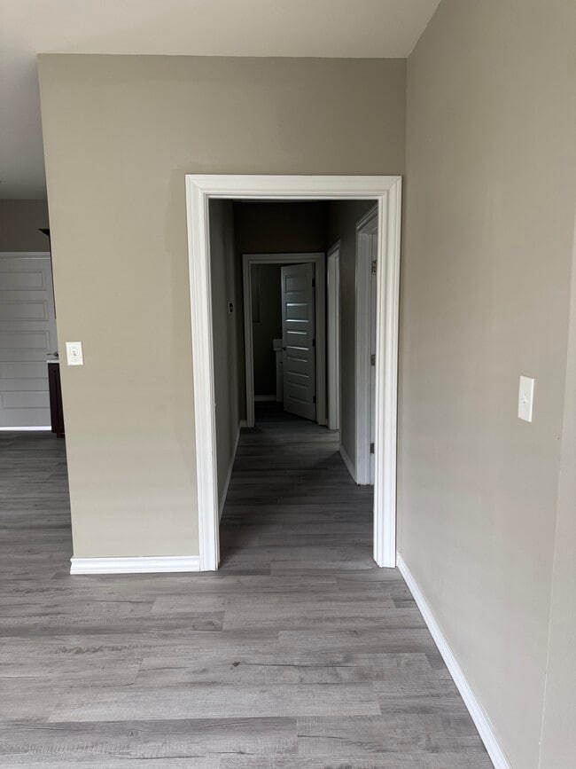 Photo - 709 E Jackson Ave