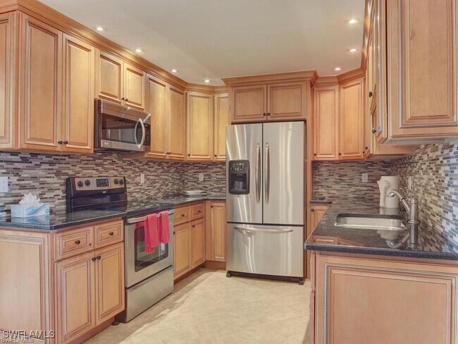 Photo - 4912 Hawaii Blvd