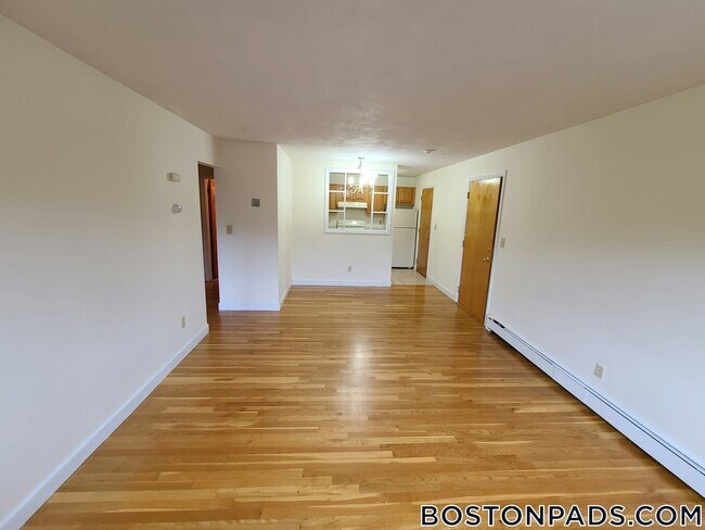 Photo - 266 Grove St Unidad 9