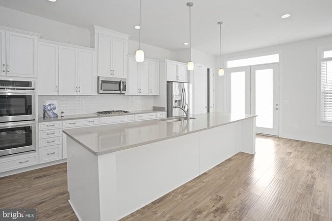 Photo - 44734 Roosevelt Sq