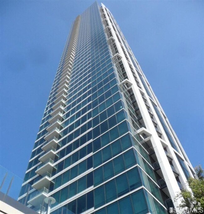 Building Photo - One Rincon Luxury! 32nd Floor! Balcony! Pe... Rental