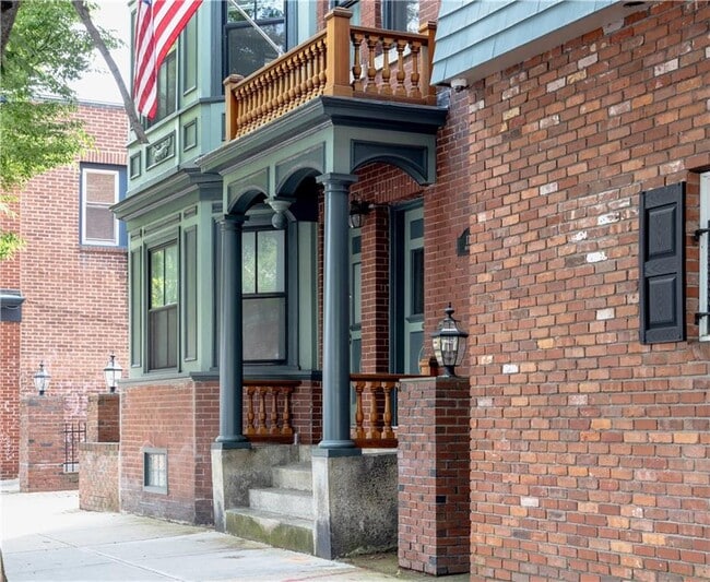Photo - 174 Broadway Apartment Unit 1