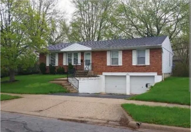 Building Photo - 4900 Sinclair Rd