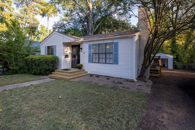 Photo - 415 Haden St