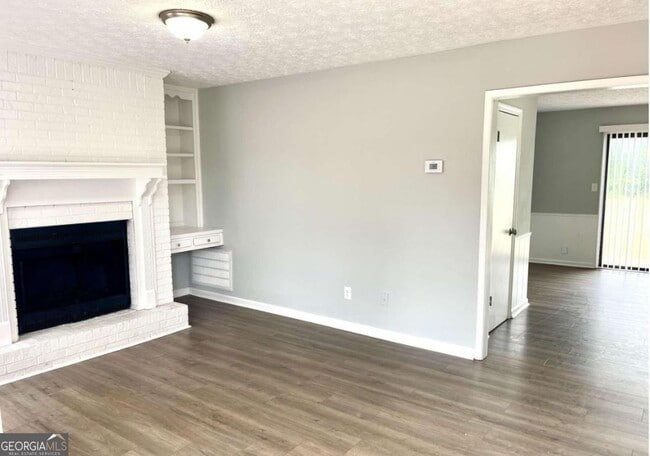 Photo - 123 Toby Springs Ln