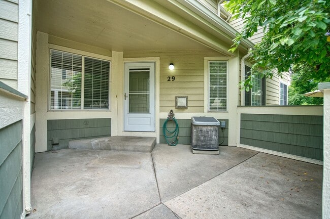 Photo - Beautiful Quail Crossing Townhome – Walk t...