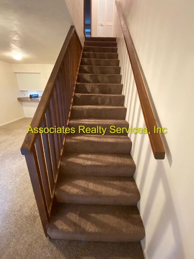 Photo - Cute Foxmoor 2/1.5 Townhome