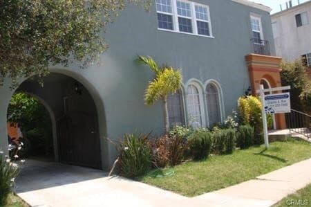 Photo - 630 N Irving Blvd