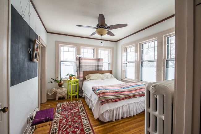 Photo - 707 W 44th St Unidad 1