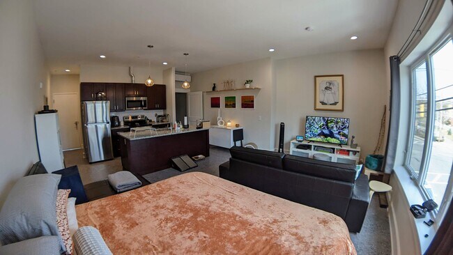 Photo - 273 Bullocks Point Ave Unit 4