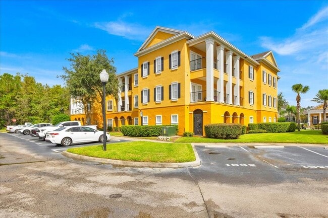 Building Photo - 3719 Conroy Rd Unit 2015