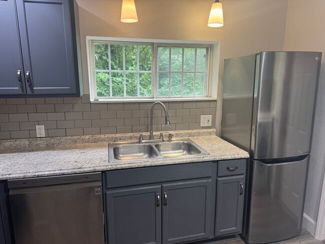 Updated & Remodeled Home Near KU Med - Updated & Remodeled Home Near KU Med