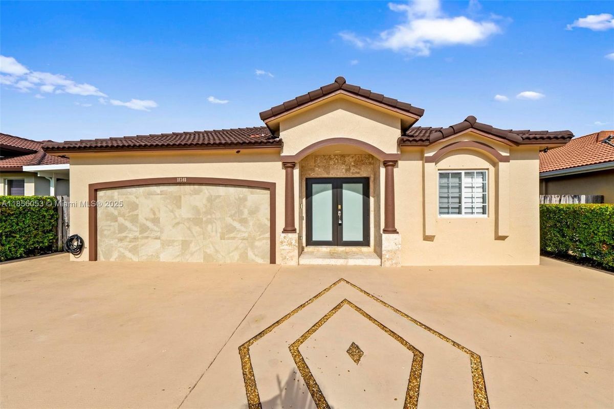 Photo - 18348 SW 139th Pl House