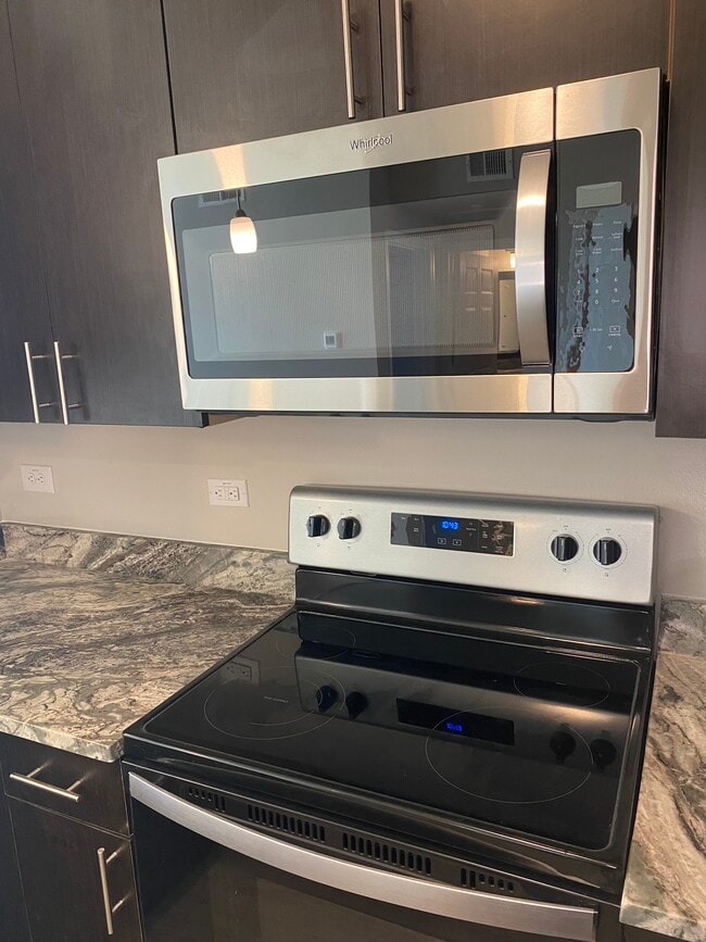 Aria at Steepleway Apartments For Rent in Houston, TX