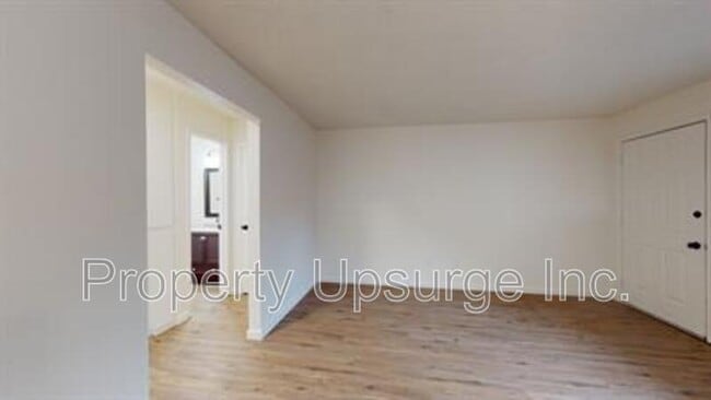 Photo - 3980 Churn Crk Rd Unidad 36